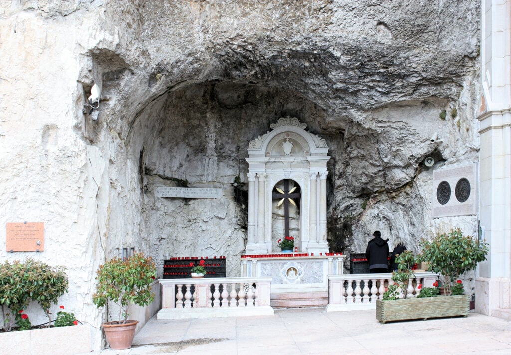 Santuario Madonna della Corona